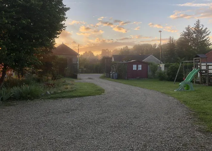 Holiday home Le Coteau De L'orme Dosches